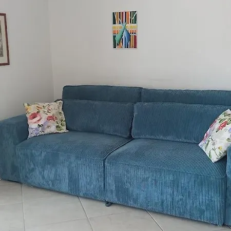 Zulin Apartment *